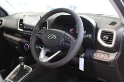 2025 Hyundai
Venue