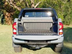 2025 Nissan
                Navara Pro-4X Warrior (4x4)