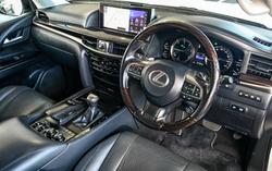 2021 Lexus
LX 450d