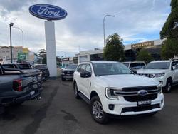 2024 Ford
Everest Ambiente