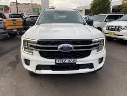 2024 Ford
Everest Ambiente