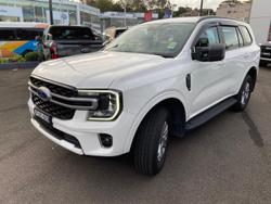 2024 Ford
Everest Ambiente