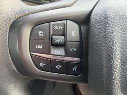 2024 Ford
Everest Ambiente