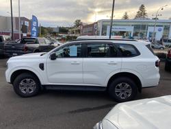 2024 Ford
Everest Ambiente