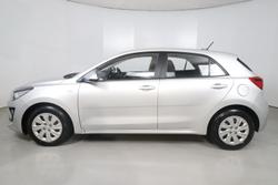 2022 Kia
Rio S