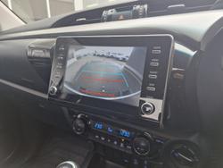 2022 Toyota
Hilux SR5