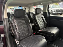 2023 LDV MIFA Mode Dynasty Red