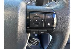 2022 Toyota
Hilux SR5