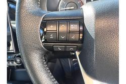 2022 Toyota
Hilux SR5