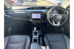 2022 Toyota
Hilux SR5