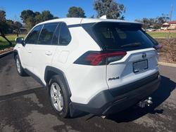 2021 Toyota
RAV4 GX