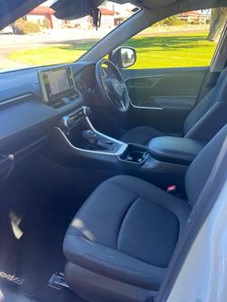 2021 Toyota
RAV4 GX