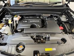 2018 Nissan
                Pathfinder ST-L