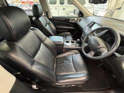 2018 Nissan
                Pathfinder ST-L
