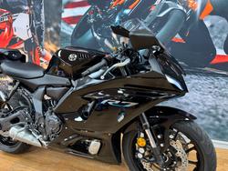 2023 Yamaha YZF-R7HO Black