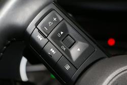 2022 Nissan
Pathfinder ST-L