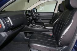2022 Nissan
Pathfinder ST-L