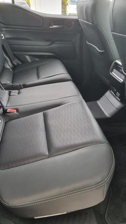 2024 Toyota
Landcruiser Prado VX