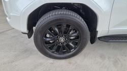 2024 Toyota
Landcruiser Prado VX
