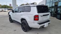 2024 Toyota
Landcruiser Prado VX