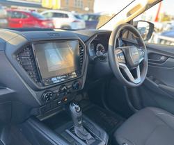 2022 ISUZU D-MAX