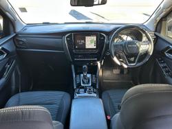2022 Isuzu
MU-X LS-U