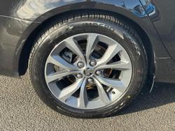 2013 Holden
Calais