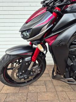 2015 Kawasaki Z1000 RED