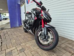 2015 Kawasaki Z1000 RED