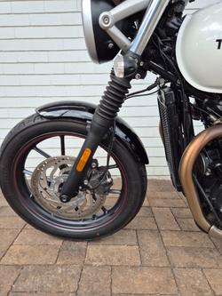 2018 Triumph STREET TWIN WHITE