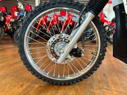 2025 Suzuki DR200SE (TROJAN) White