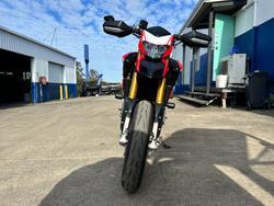 2017 Ducati 939 HYPERMOTARD Red
