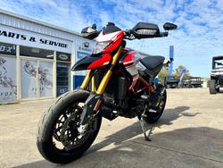 2017 Ducati 939 HYPERMOTARD Red