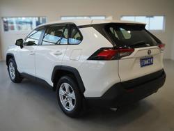 2021 Toyota
RAV4 GX