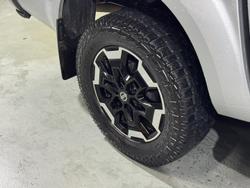 2021 Nissan
Navara ST-X