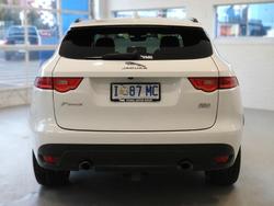 2019 Jaguar
F-PACE 25t R-Sport