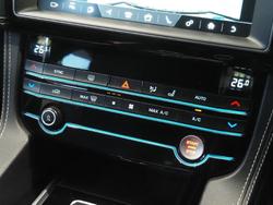 2019 Jaguar
F-PACE 25t R-Sport