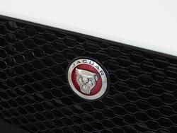 2019 Jaguar
F-PACE 25t R-Sport