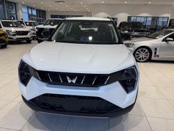 2025 Mahindra
XUV3XO AX5L