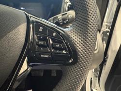 2025 Mahindra
XUV3XO AX5L