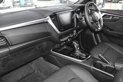 2025 Isuzu
D-MAX LS-U