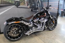 2023 Harley-davidson FXBR BREAKOUT (117) VIVID BLACK