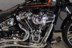 2023 Harley-davidson FXBR BREAKOUT (117) VIVID BLACK