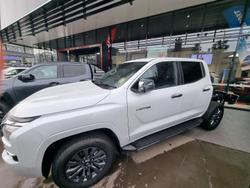 2025 Mitsubishi
Triton GLS
