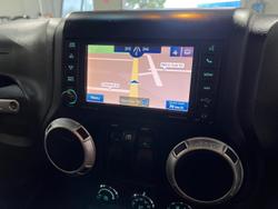2014 Jeep Wrangler Overland JK MY14 4X4 Dual Range Black