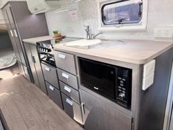 2018 Jayco Expanda Outback 17.56 Off-Road Bunk Family Van