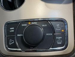 2013 Jeep Grand Cherokee Overland WK MY14 4X4 Constant Bright White