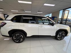 2025 Subaru
Forester Touring