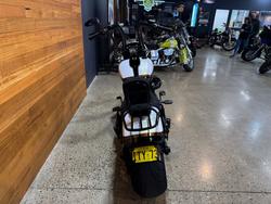 2017 Harley-davidson FXSE CVO PRO STREET BREAKOUT White