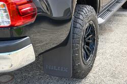 2016 Toyota
Hilux SR5